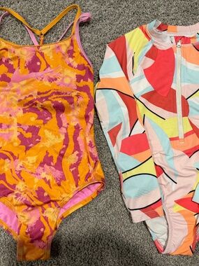 GIRLS SWIMSUITS (set of 2)